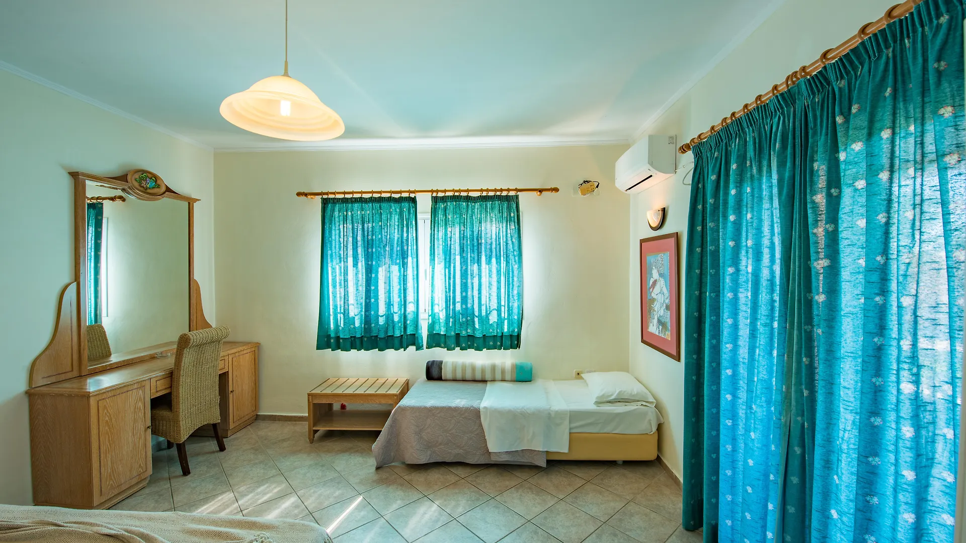 Sotiris Studios Livathos  Aparthotel